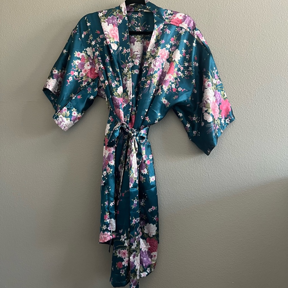 EPLAZA bathrobe floral design small / medium bachelorette luxurious silk effect
